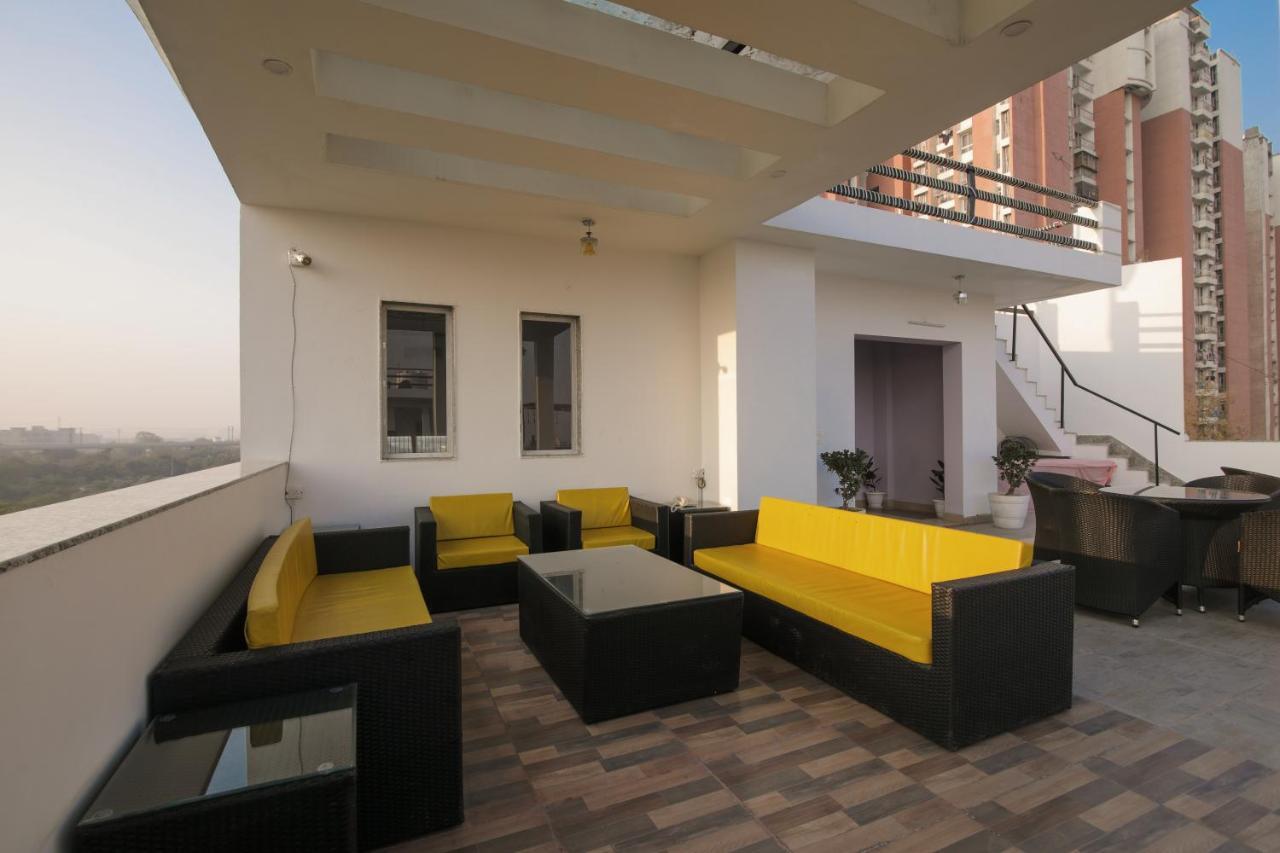 Bed and Breakfast Twin Towers à Greater Noida Extérieur photo